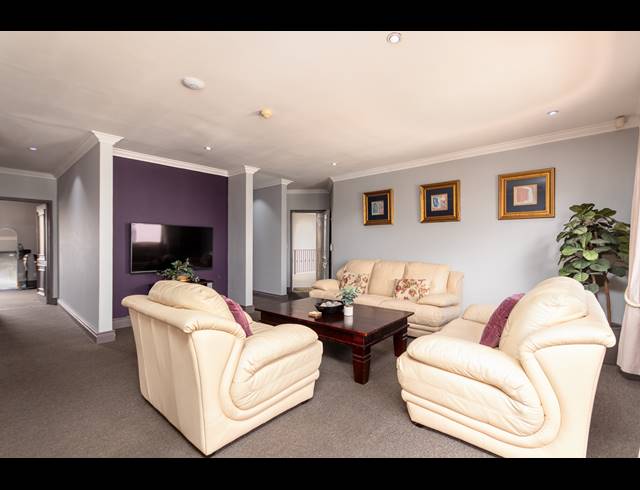 2 BEDROOM APARTMENT TO LET IN CENTURY CITY